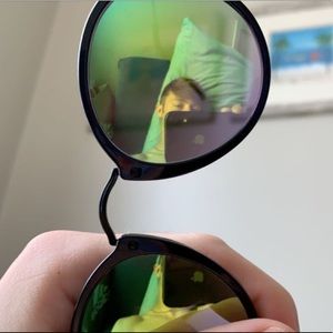 Meet your Posher, Buddy